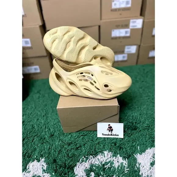 adidas gazelle silver green womens Adidas Yeezy Foam Runner MX Sand Grey 2021 (GY3969) Men's Size 8-11 –  Solestage main image 0